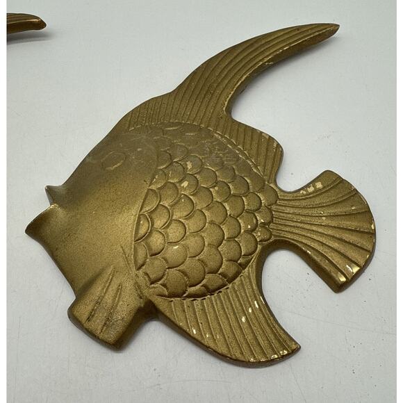 Vtg Brass Angel Fish Wall Hanging Decor Set Of 4 Nautical Sea Life MCM Patina - Picture 4 of 8